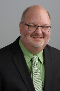 Daniel J Scungio